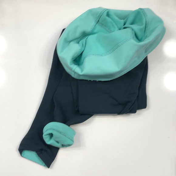 Lululemon reversible leggings - Picture 3 of 5